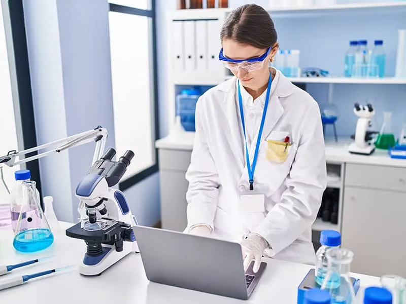 Laboratorio-con-forno-a-microonde-con-bicamera-16kw