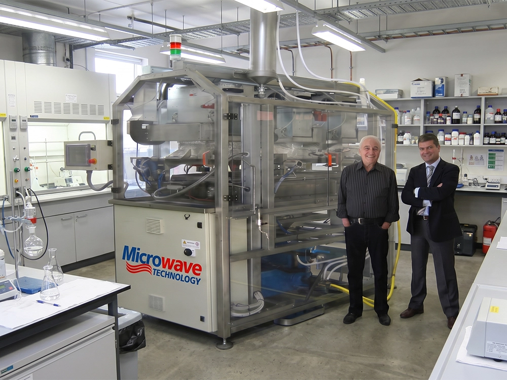 Forno-attivazione-accelerazione-reazioni-chimiche-microonde-microwave Forno-attivazione-accelerazione-reazioni-chimiche-microonde-microwave